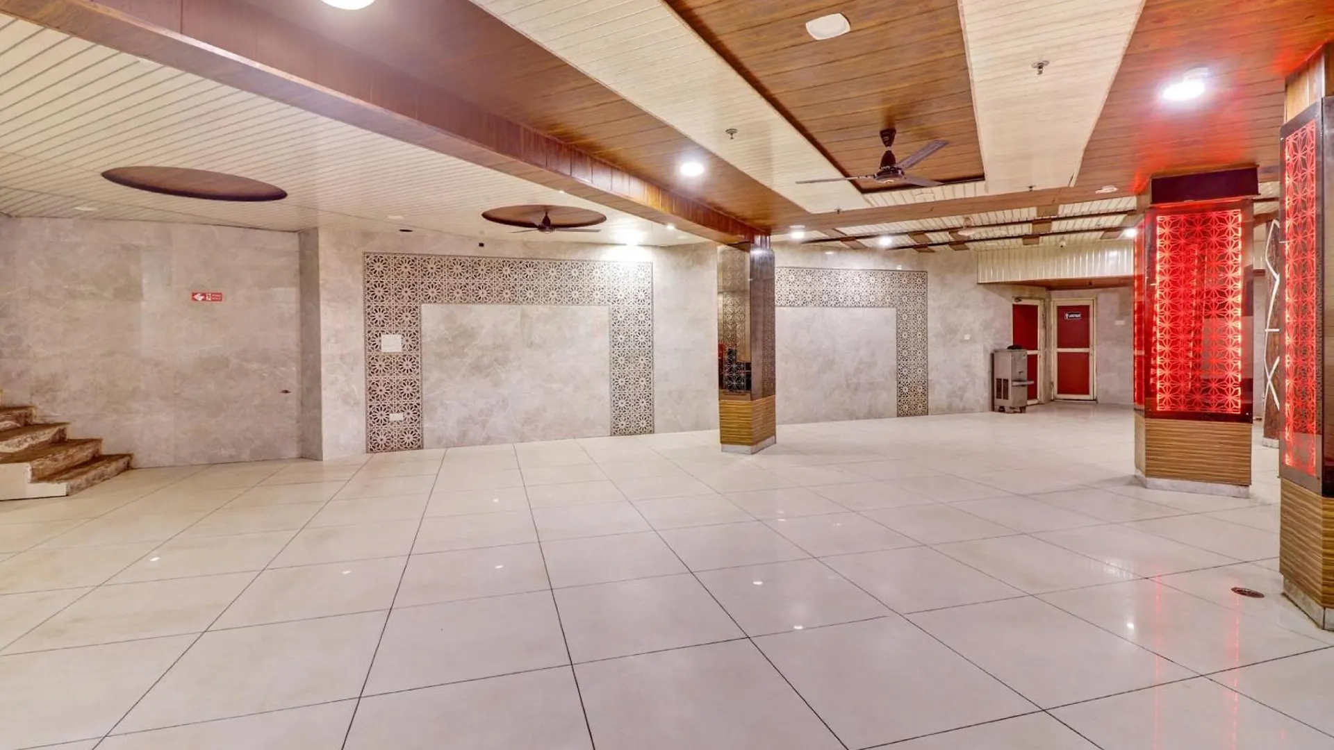 Hotel O Asa Agra Tajganj