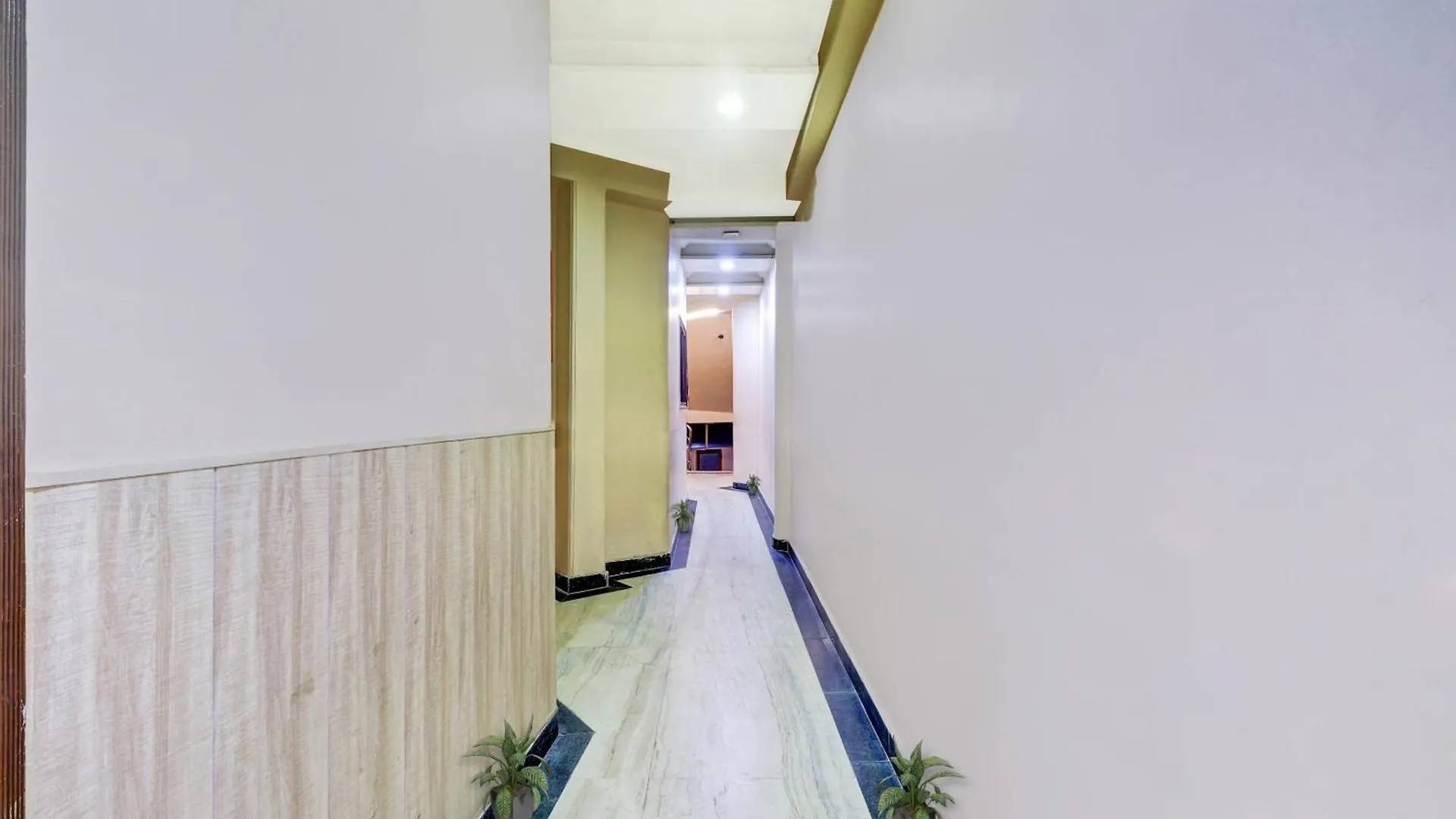 Hotel O Asa Agra Tajganj