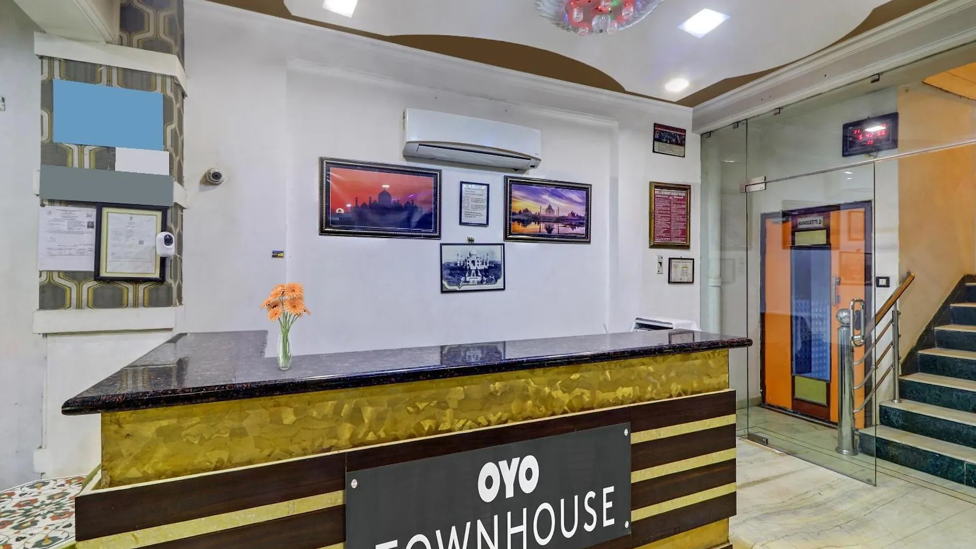 Hotel O Asa Agra Tajganj