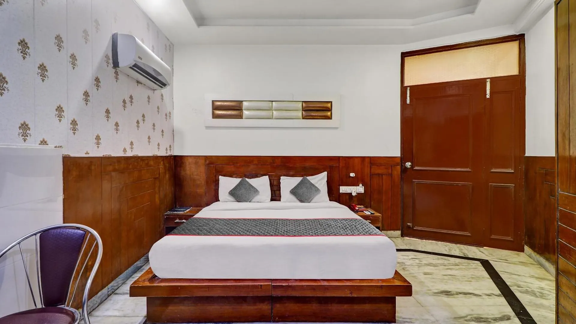 Hotel O Asa Agra Tajganj